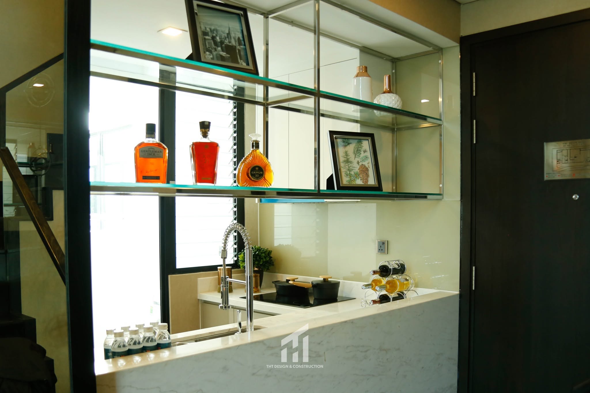 Bar & Pantry Display