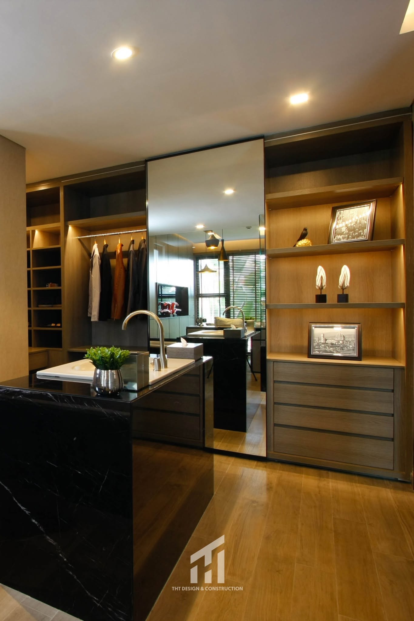 Wardrobe & Vanity Detail